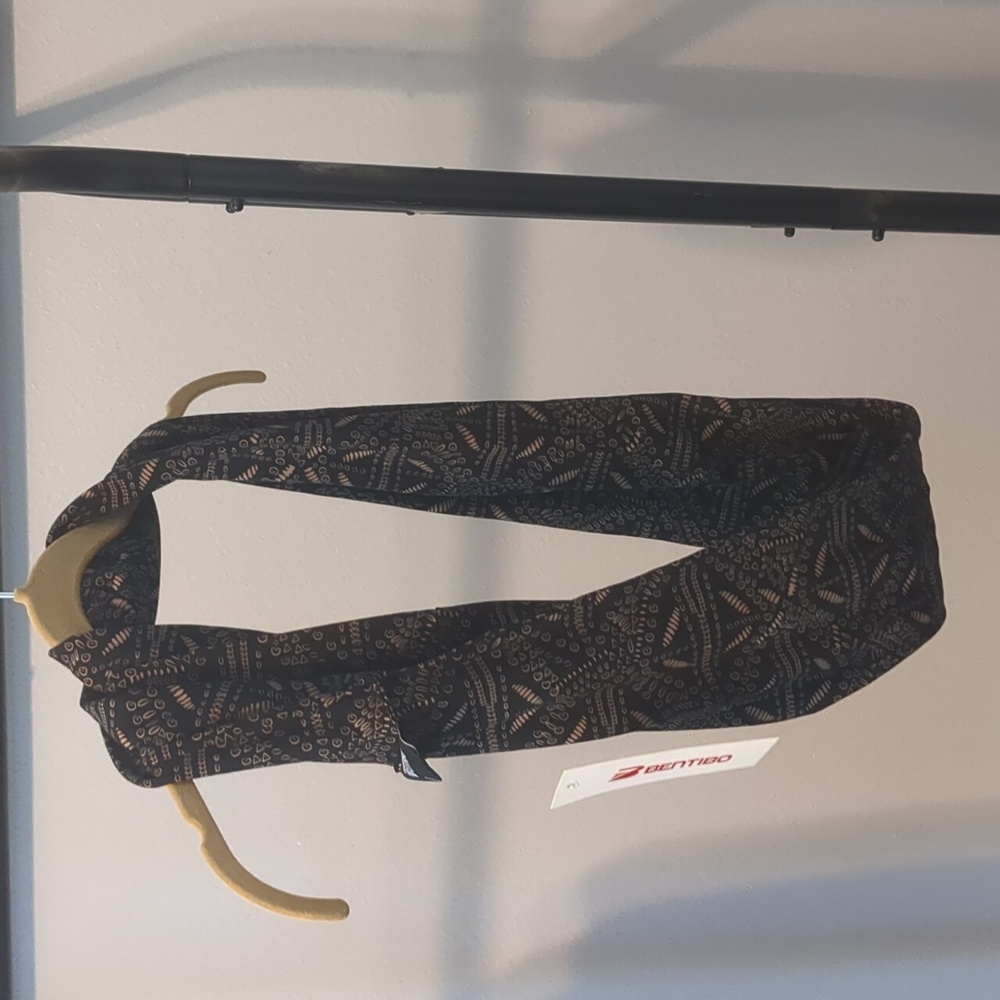New women's scarf